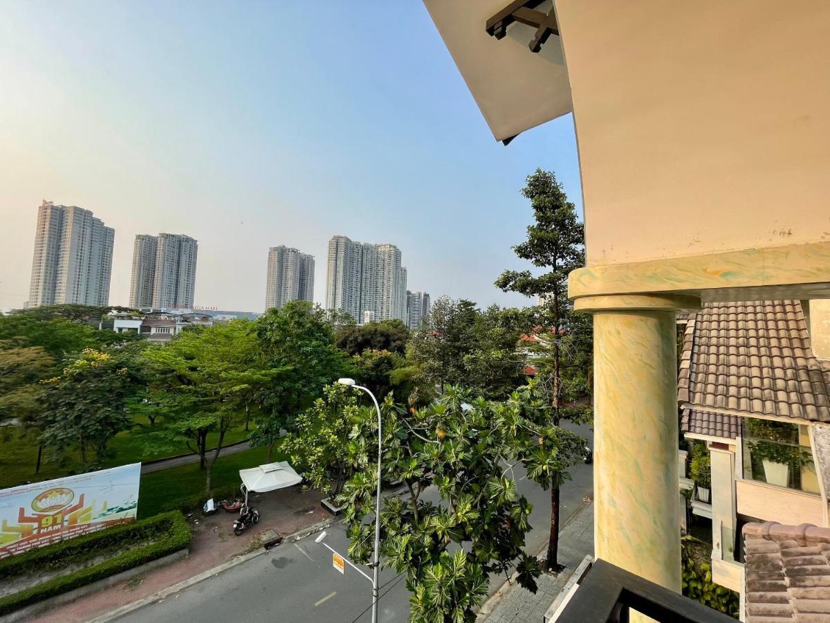 Zeus Living - In An Phu Apartment