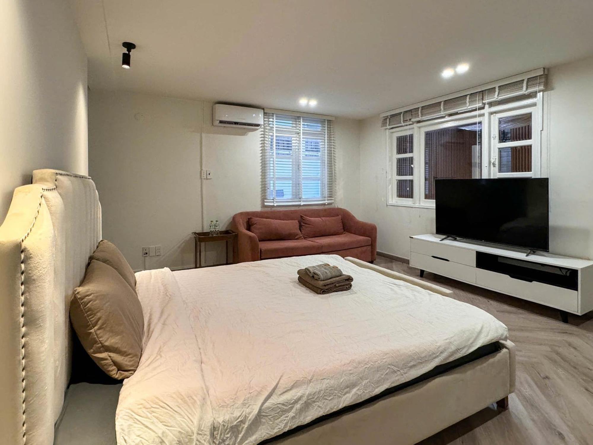 Zeus Living - In An Phu Apartment *